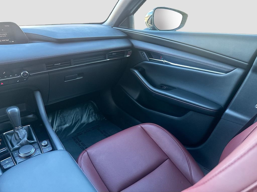 Used 2025 MAZDA MAZDA3 Carbon image 25