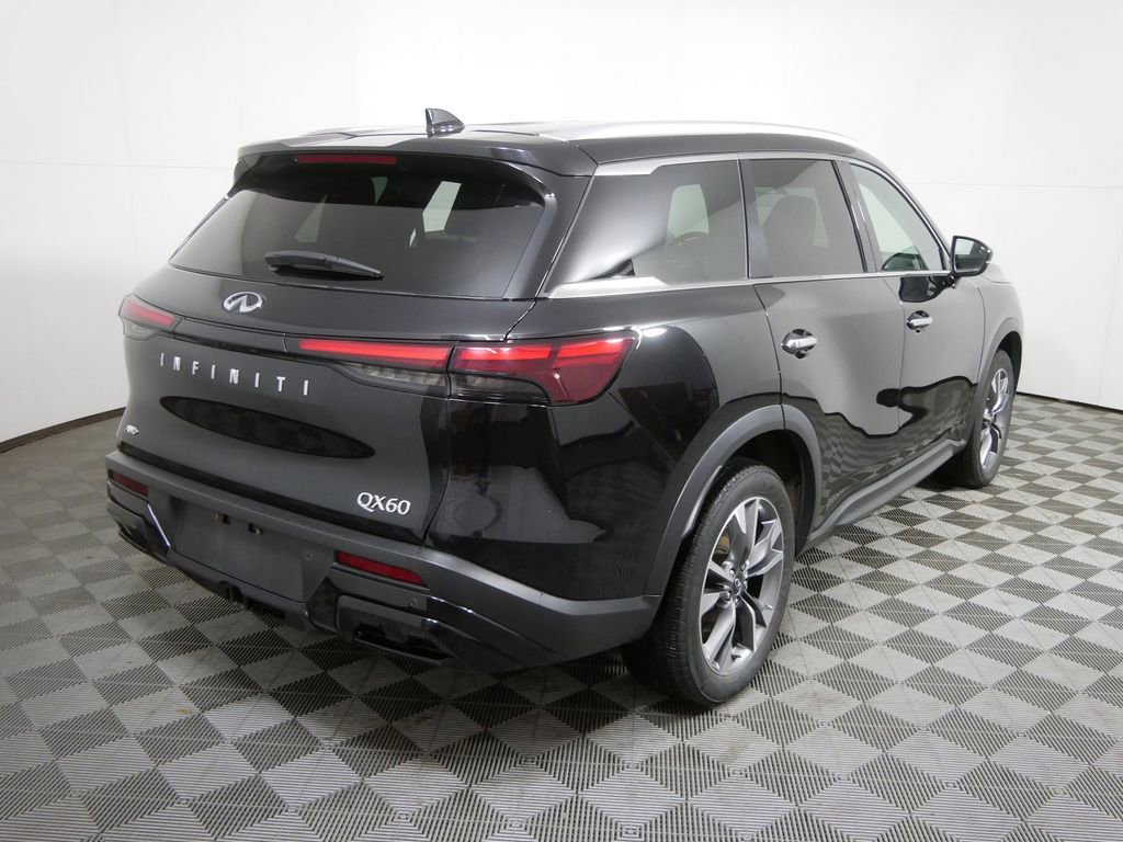 Used 2024 INFINITI QX60 Luxe image 3