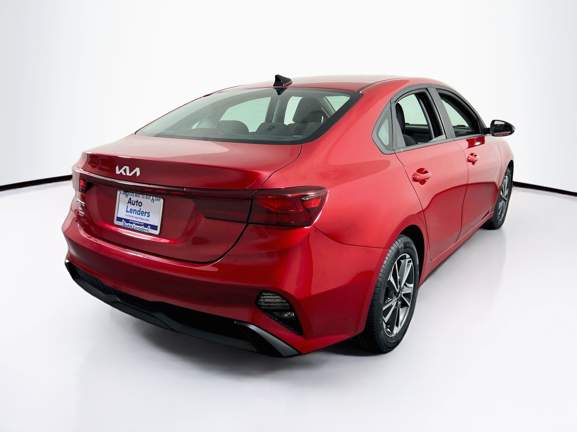 Used 2024 Kia Forte LXS w/ LXS Technology Package FWD image 5