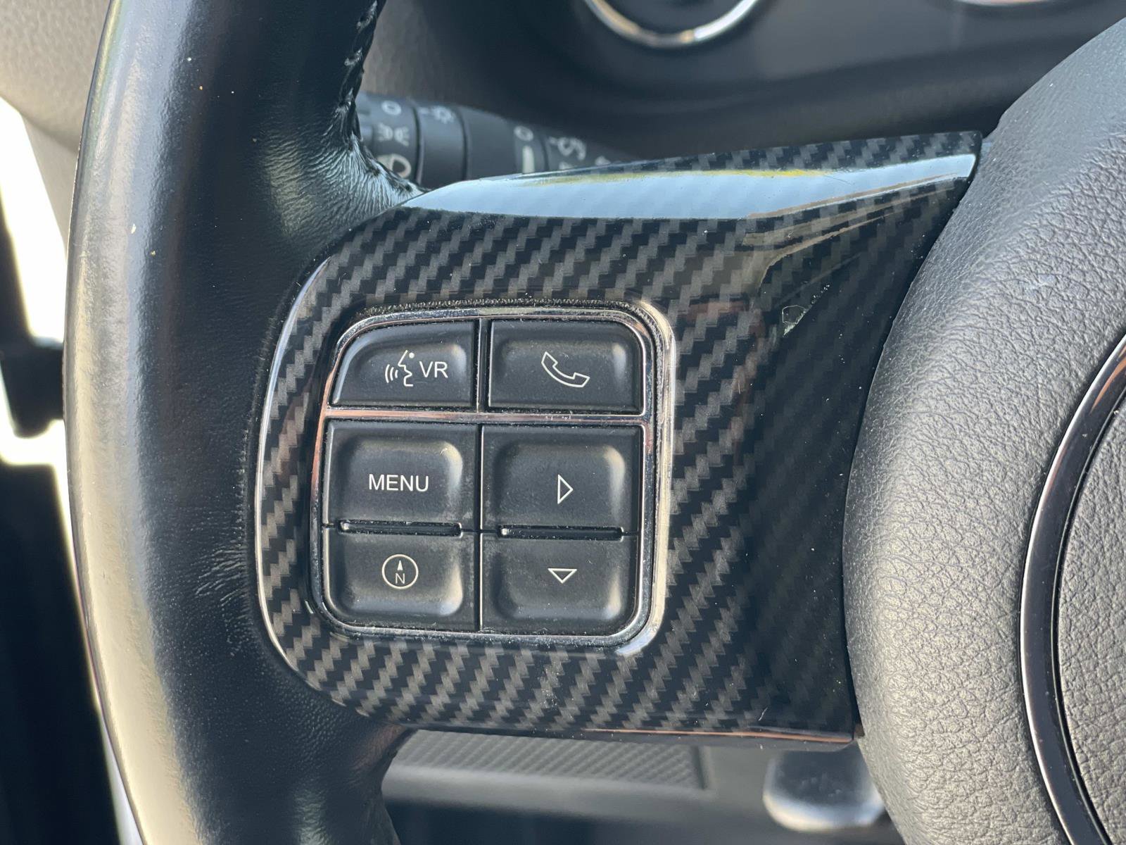 Used 2018 Jeep Wrangler Unlimited Sport w/ Connectivity Group AWD/4WD image 15