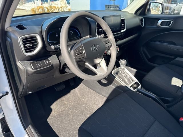 Used 2026 Hyundai Venue SE image 19