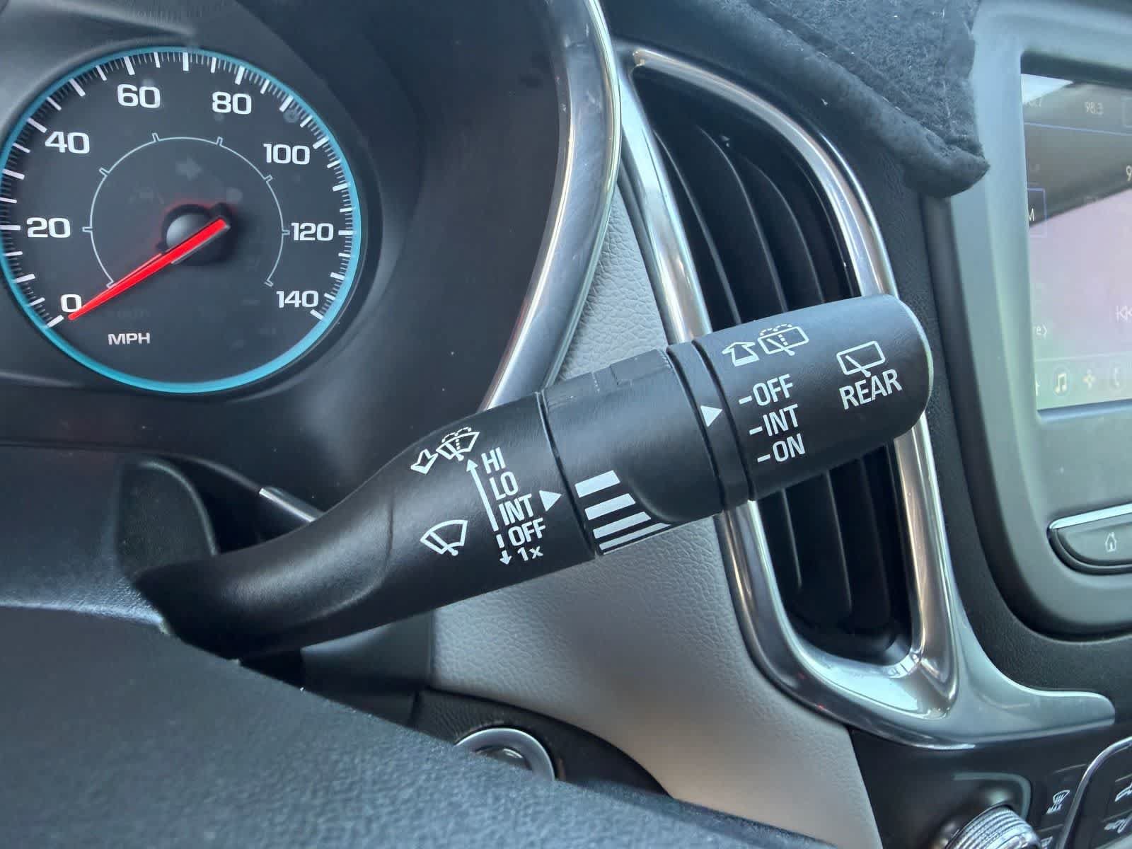 Used 2019 Chevrolet Equinox LS FWD image 20