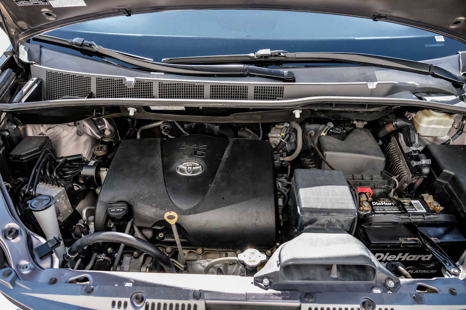 Used 2018 Toyota Sienna XLE image 52