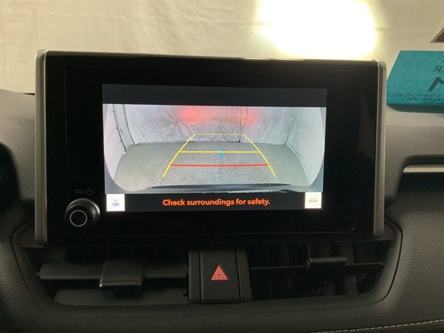Used 2024 Toyota RAV4 LE AWD/4WD image 30