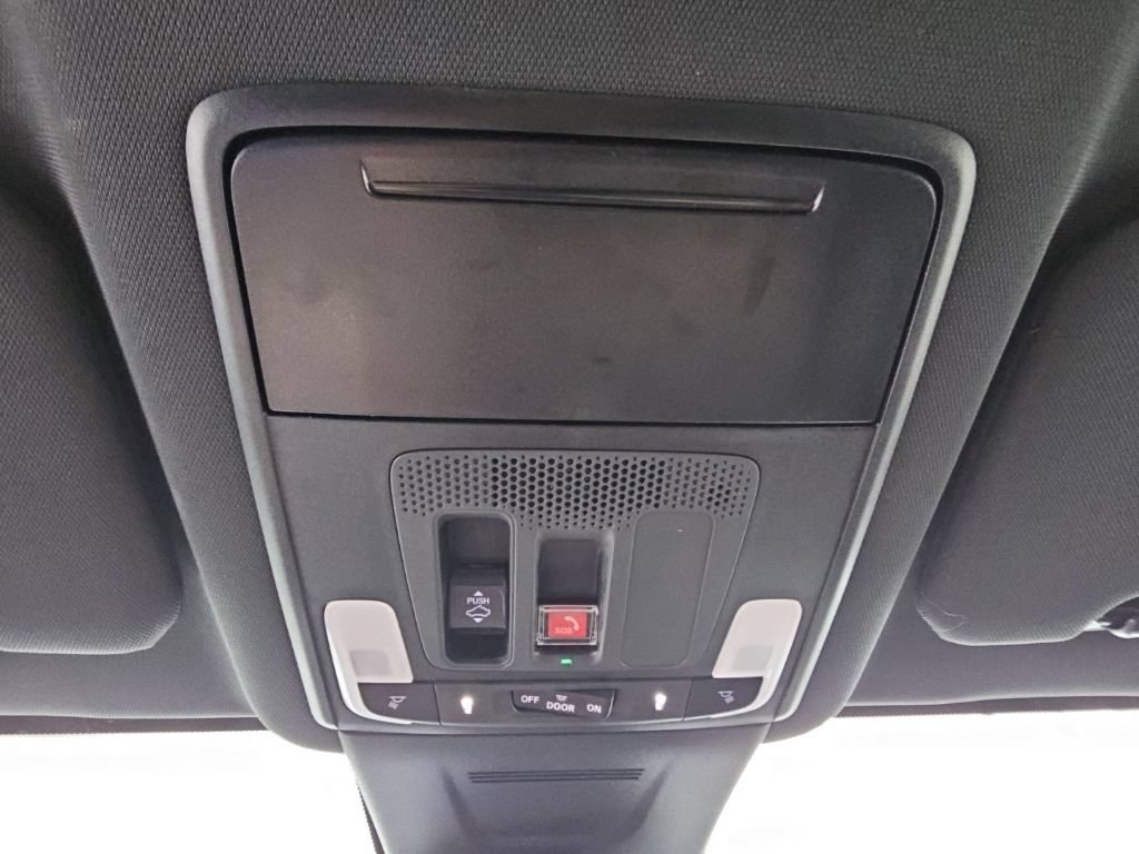 Used 2026 Honda CR-V Sport Touring image 22