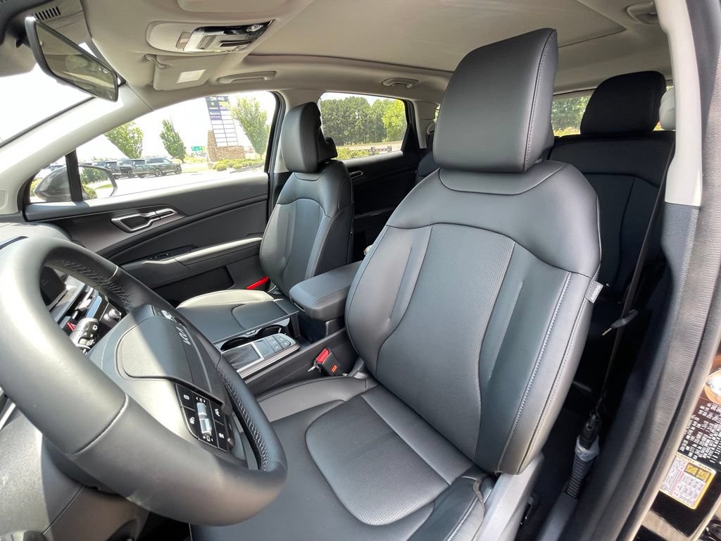 New 2026 Kia Sportage EX w/ EX Panorama Roof Package FWD image 22