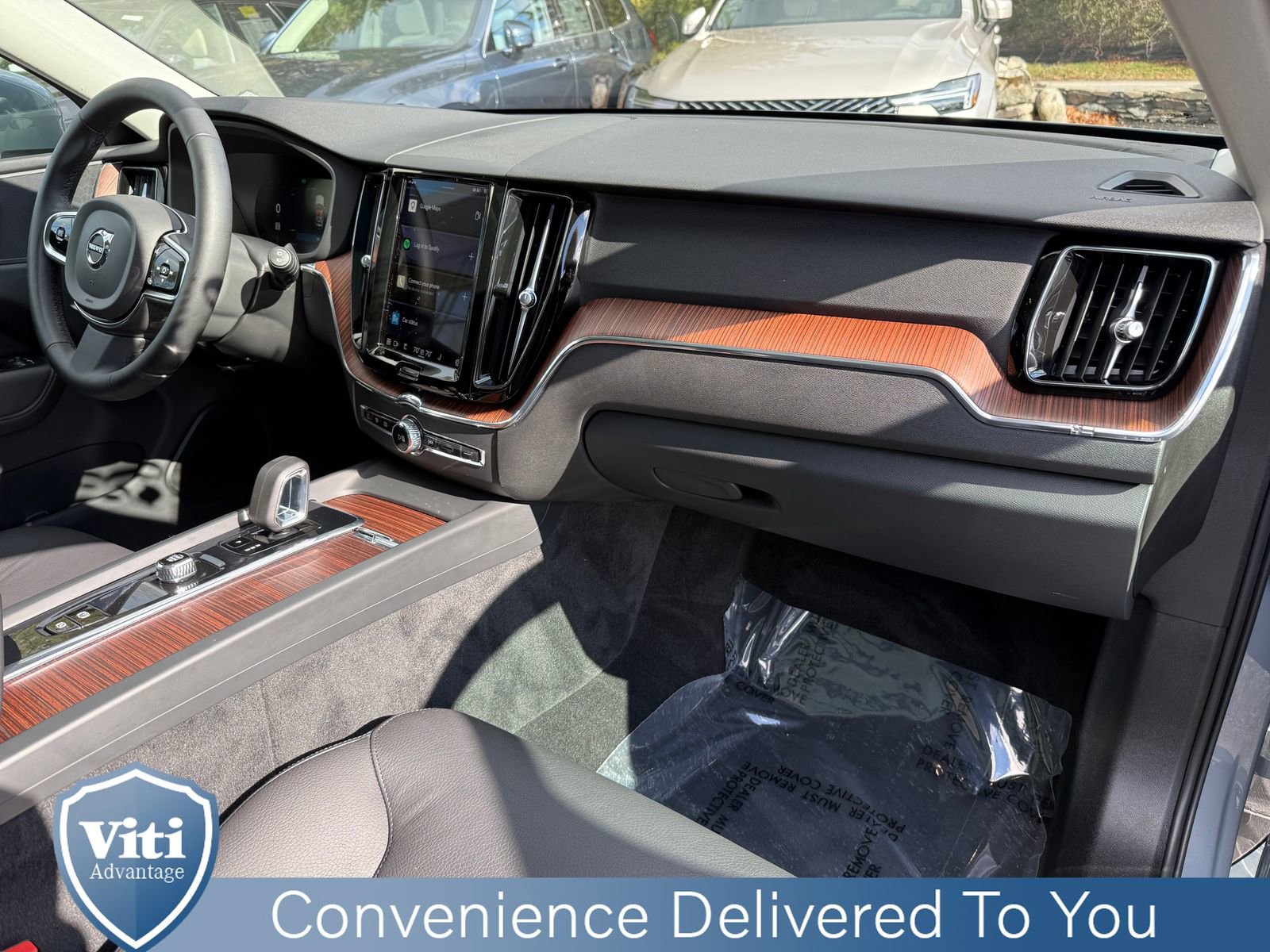 Used 2023 Volvo XC60 B5 Plus w/ Climate Package image 30