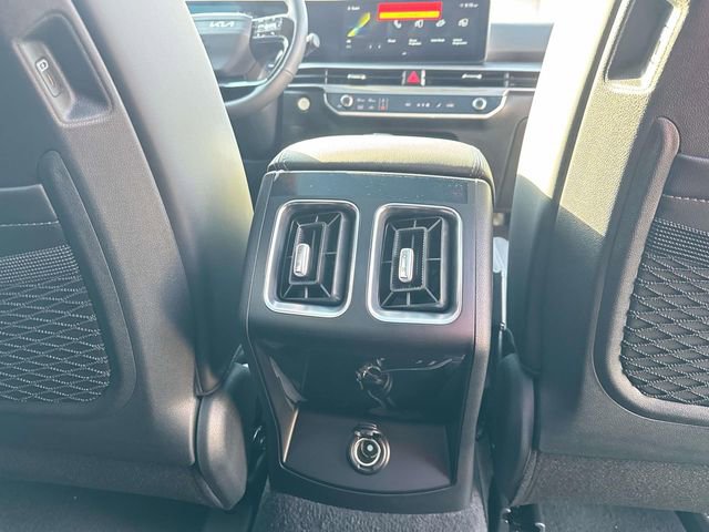 New 2026 Kia Sorento S w/ S Panoramic Sunroof Package image 16