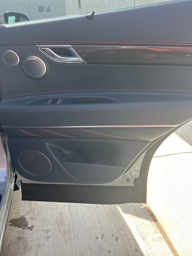 New 2026 Genesis GV80 3.5T e-SC image 11