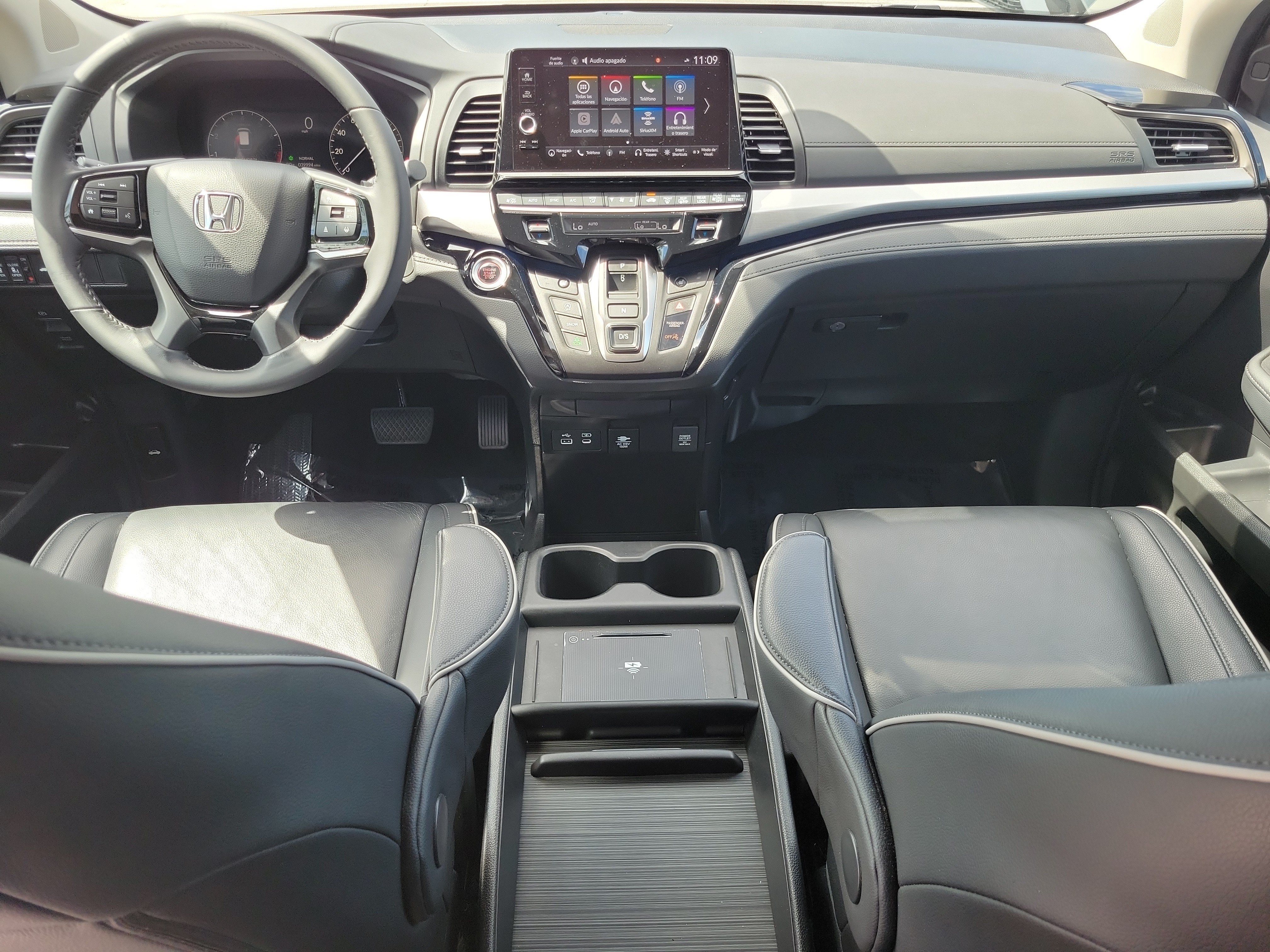 Certified 2025 Honda Odyssey Touring image 14