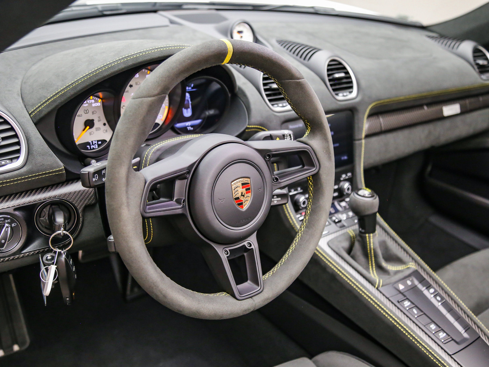 Certified 2025 Porsche 718 Boxster Spyder RS RWD image 28