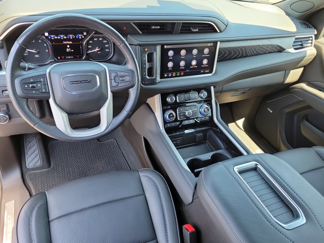 Used 2021 GMC Yukon XL Denali image 18