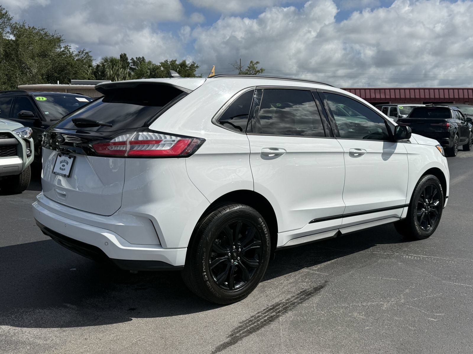 Certified 2024 Ford Edge SE w/ Black Appearance Package AWD/4WD image 5