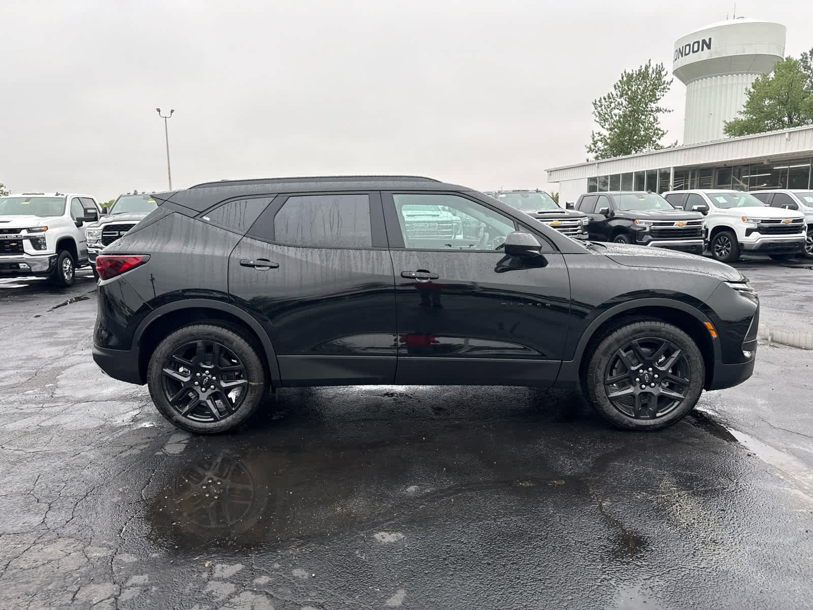 New 2026 Chevrolet Blazer LT w/ Convenience Package AWD/4WD image 6