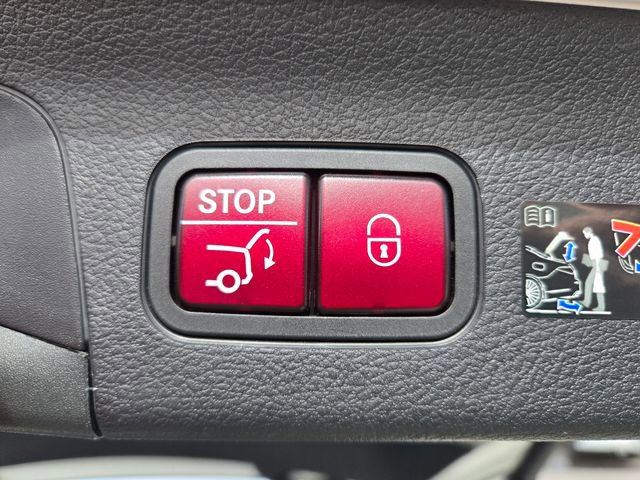 Used 2022 Mercedes-Benz GLS 450 4MATIC image 11