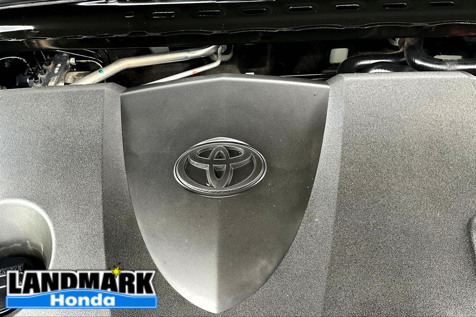 Used 2025 Toyota Camry SE FWD image 32
