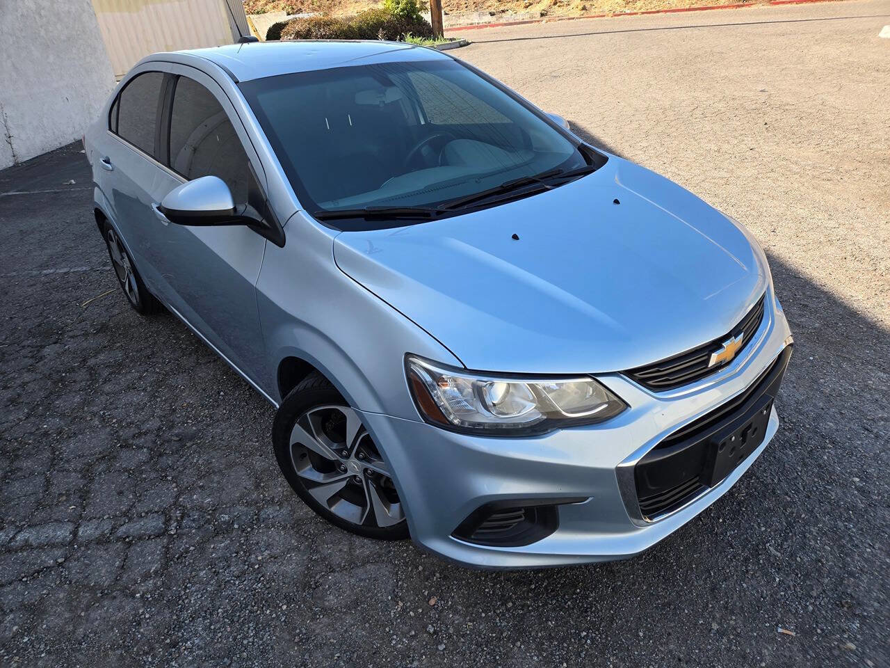 Used 2018 Chevrolet Sonic Premier FWD image 3
