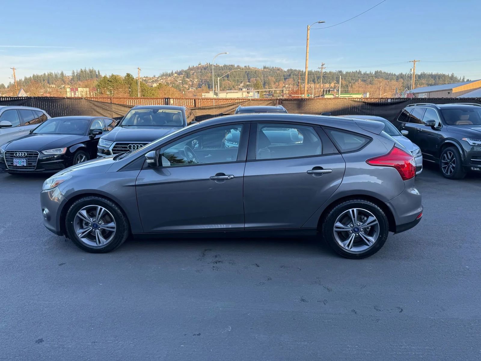 Used 2014 Ford Focus SE w/ SE Sport Package image 7