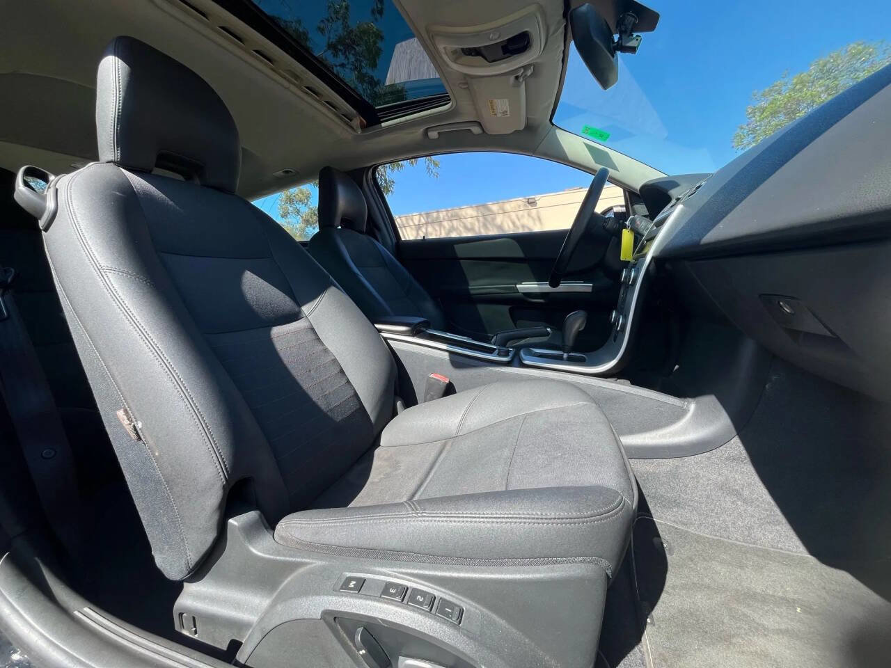 Used 2011 Volvo C30 T5 w/ Preferred Pkg image 14