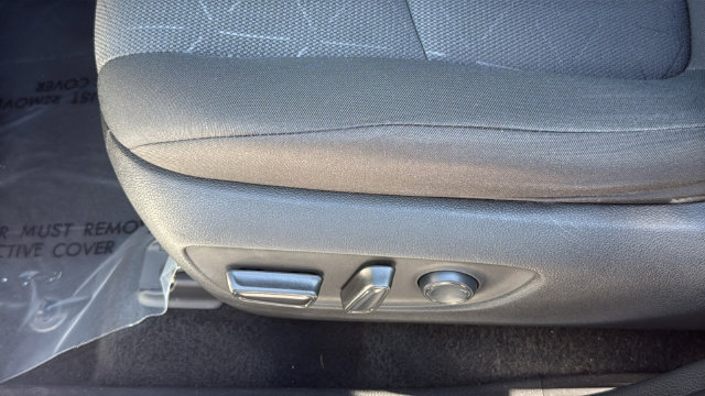 Used 2022 Toyota RAV4 XLE FWD image 20