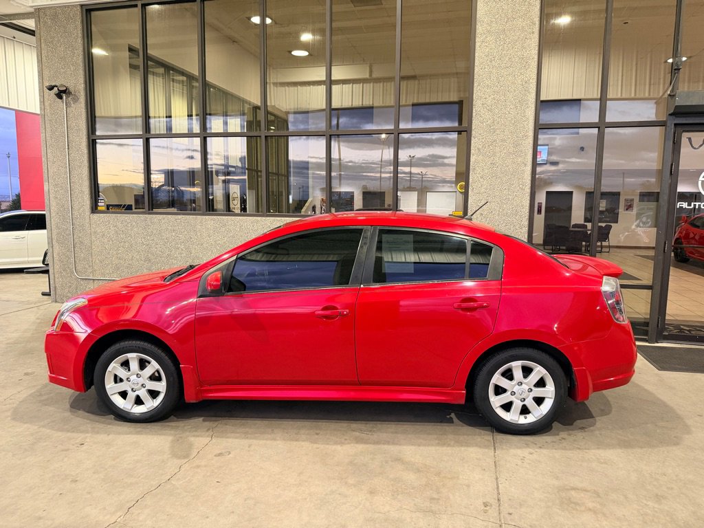 Used 2012 Nissan Sentra 2.0 SR w/ Convenience Pkg image 2