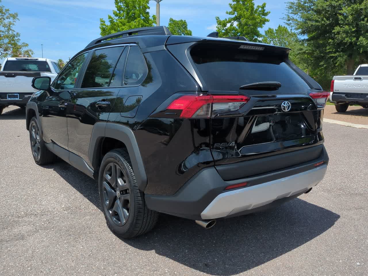 Used 2024 Toyota RAV4 Adventure AWD/4WD image 4