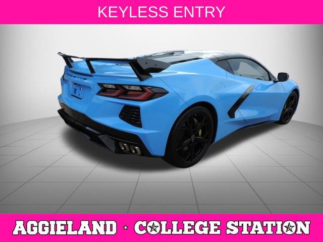 Used 2022 Chevrolet Corvette Stingray Preferred Cpe w/ Z51 Performance Package RWD image 4