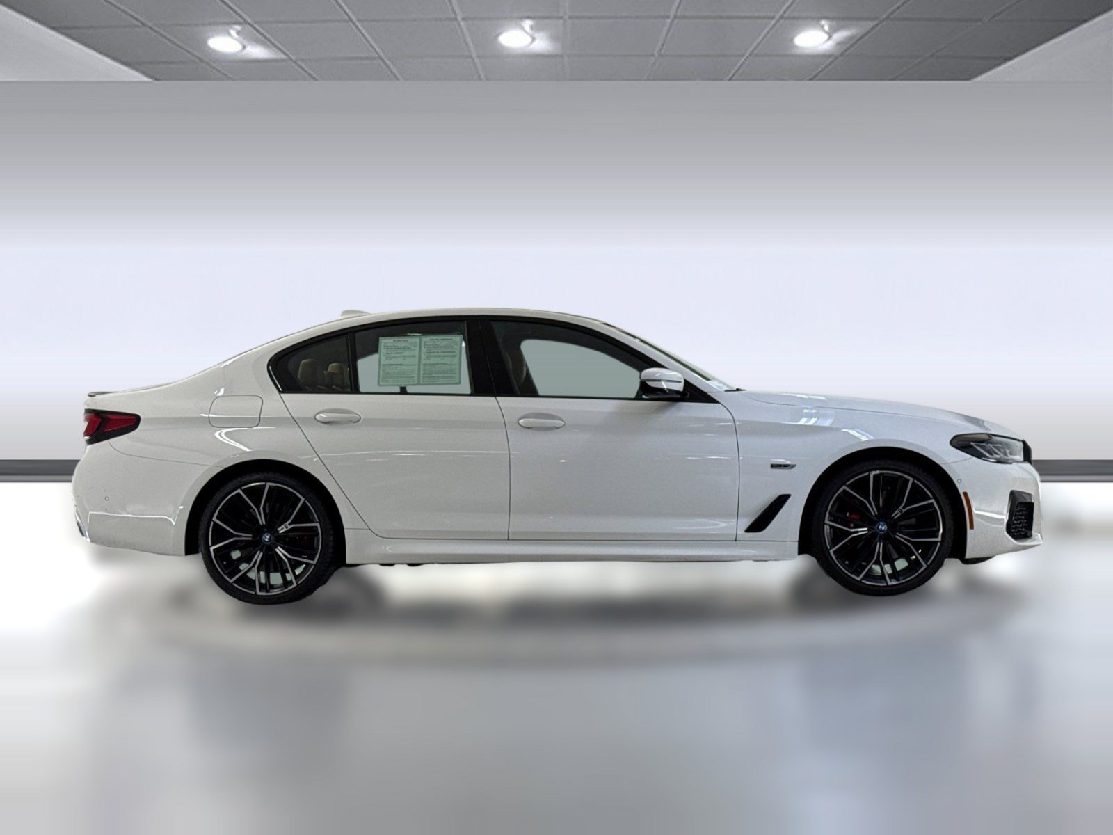 Certified 2023 BMW 530e w/ M Sport Package RWD image 7