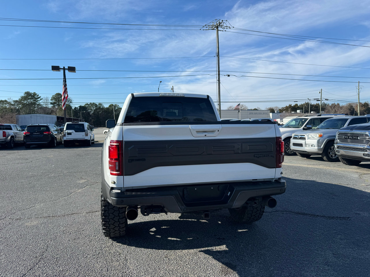 Used 2017 Ford F150 Raptor w/ Equipment Group 802A Luxury image 5