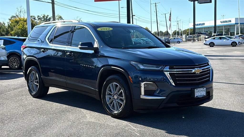 Used 2022 Chevrolet Traverse LT