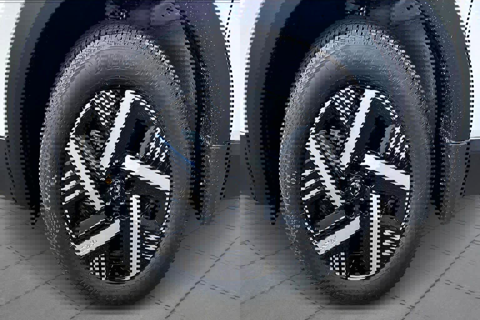 New 2026 Nissan Kicks SV image 9