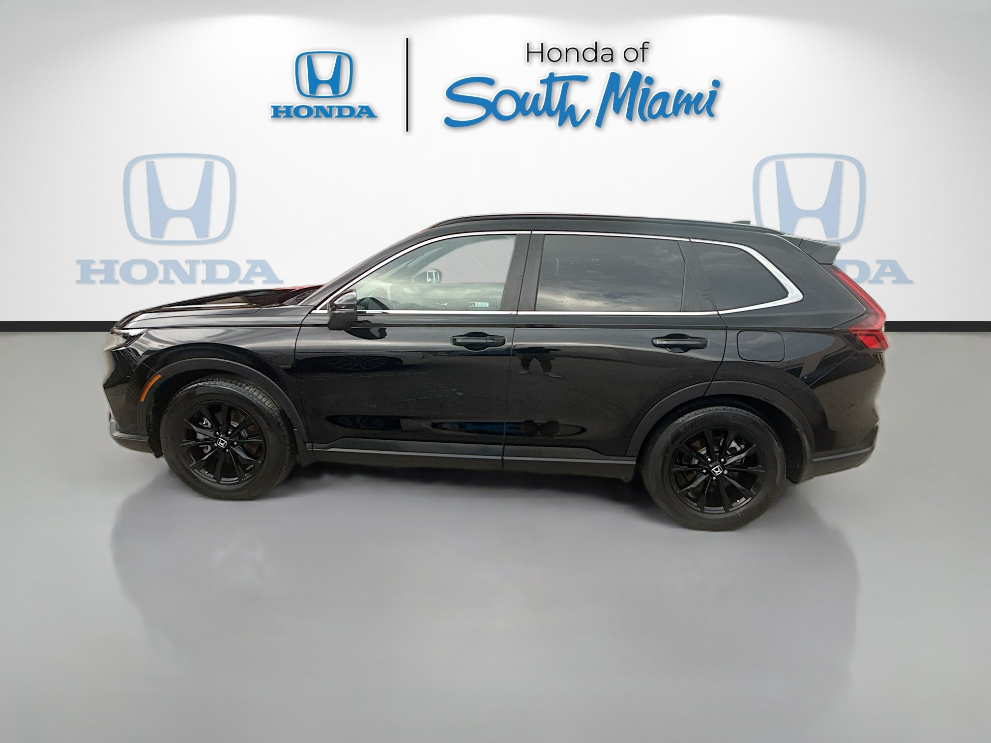 Certified 2025 Honda CR-V Sport image 4