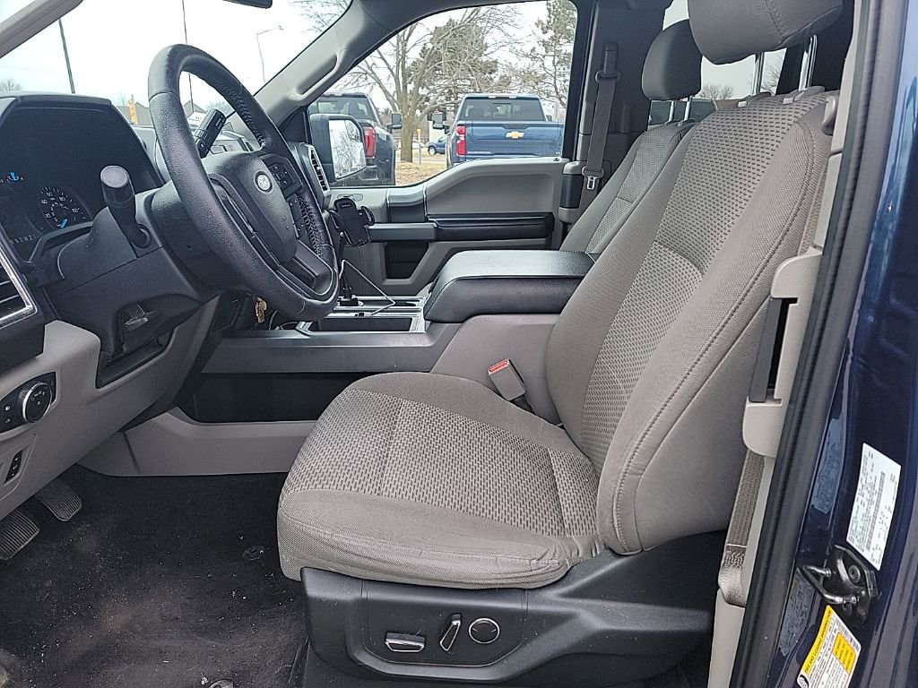 Used 2016 Ford F150 XLT w/ Equipment Group 302A Luxury image 22