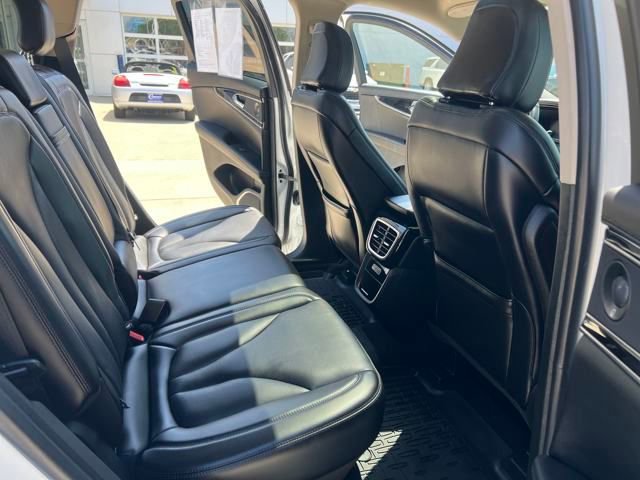 Used 2023 Lincoln Nautilus Reserve w/ Equipment Group 201A image 20