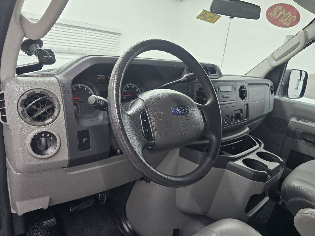 Used 2012 Ford E-150 and Econoline 150 w/ Crew Van Pkg RWD image 10