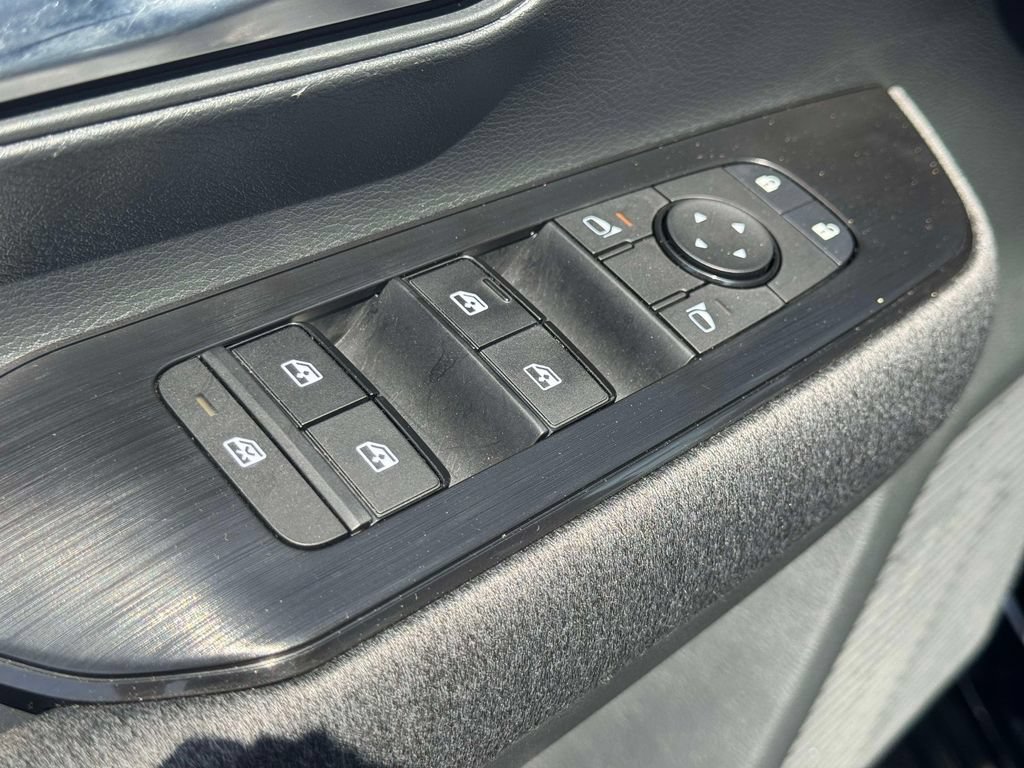 Used 2026 Nissan Kicks SV w/ Cold Weather Package AWD/4WD image 16