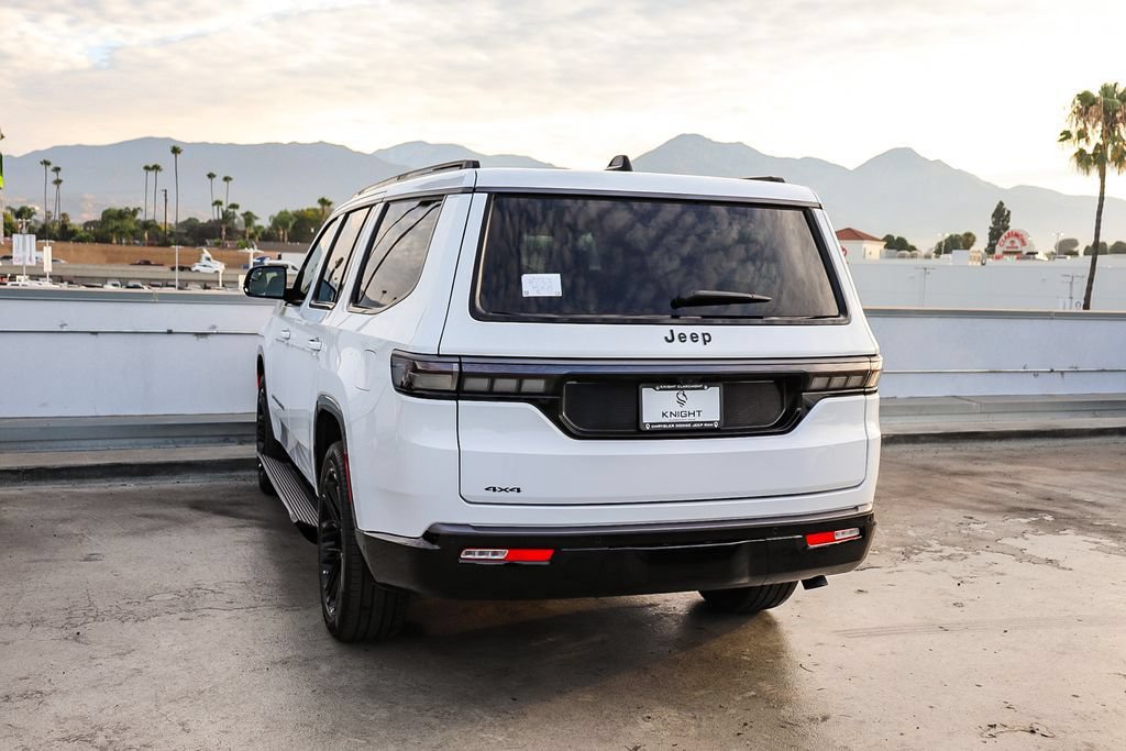 New 2026 Jeep Grand Wagoneer Limited AWD/4WD image 7