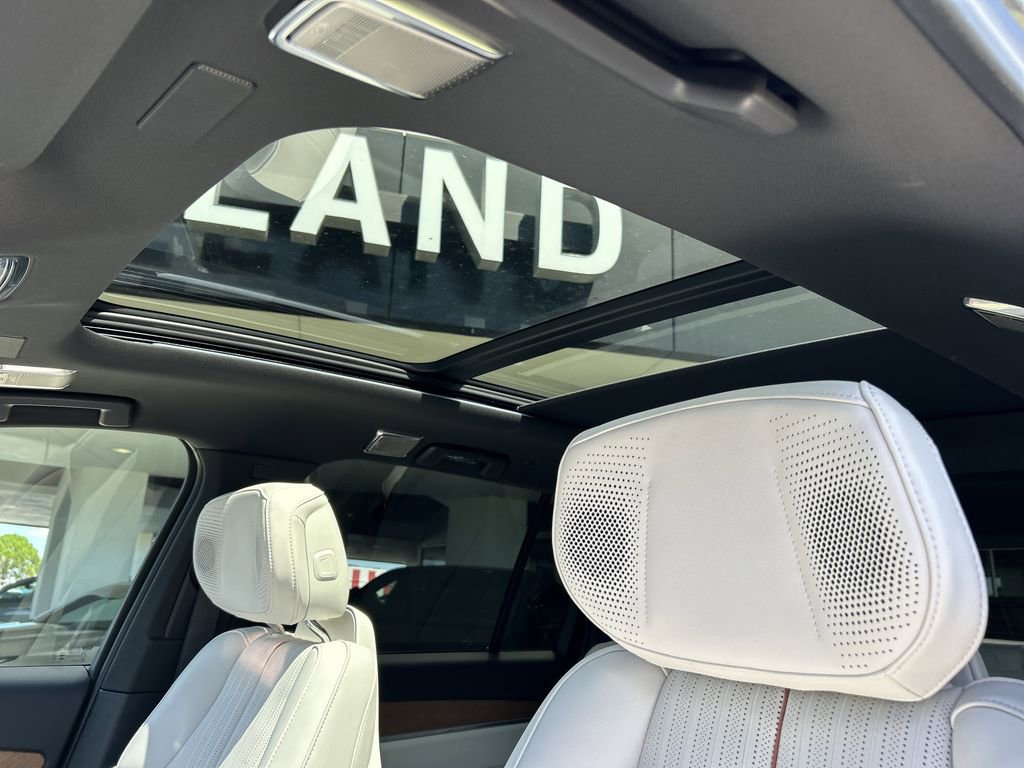 New 2026 Cadillac Vistiq Luxury image 23