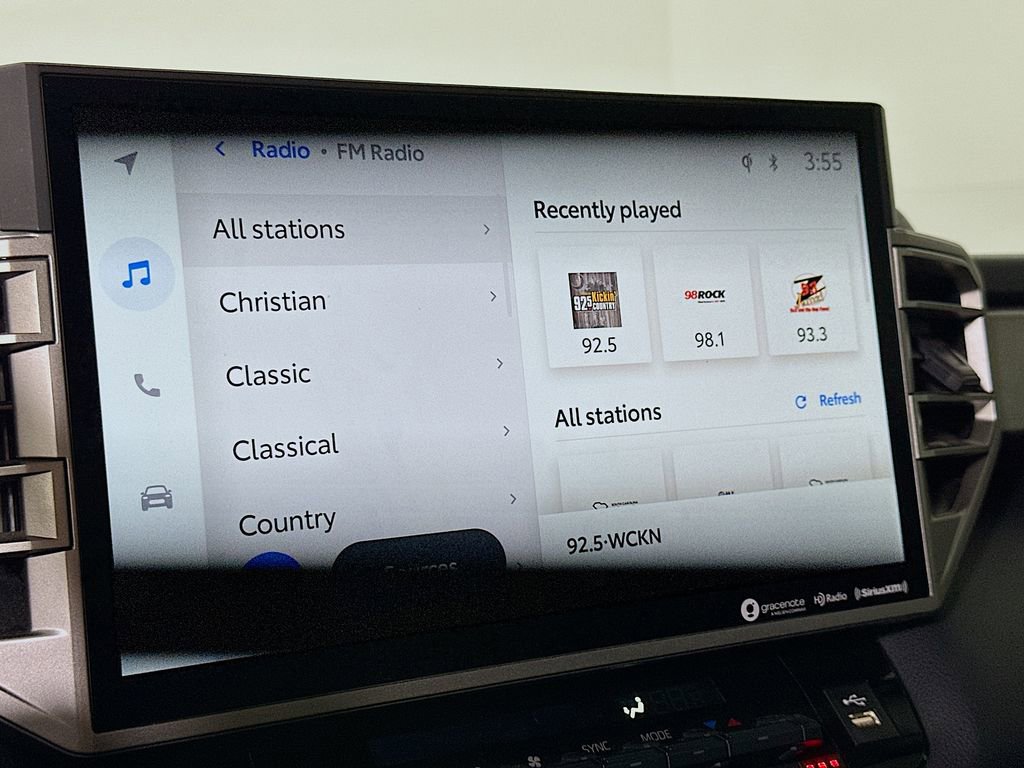 Used 2023 Toyota Tundra Limited w/ Power Package image 29