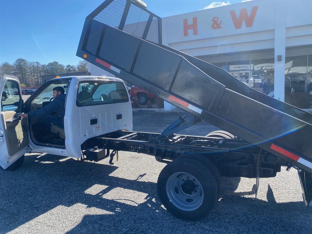 Used 2000 Ford F450 XL image 2