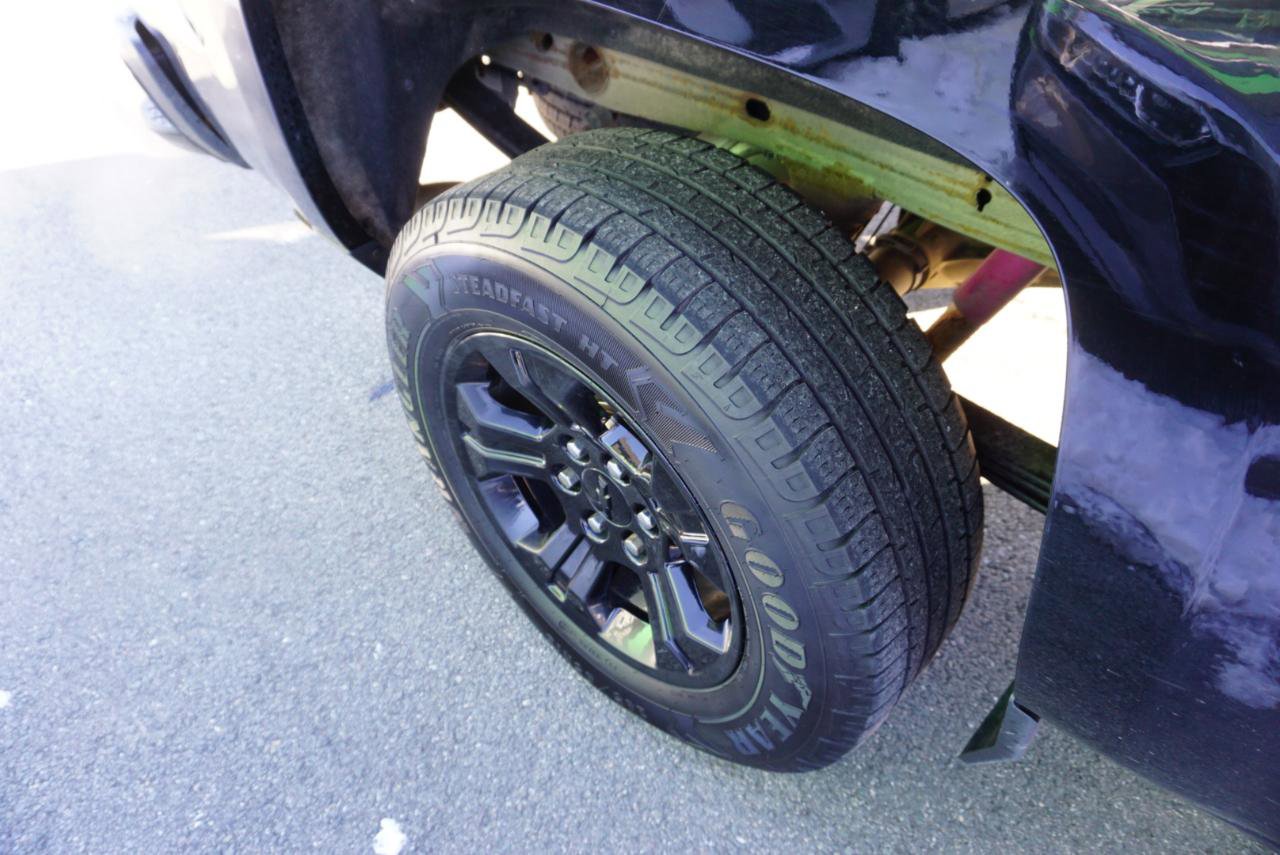 Used 2019 Chevrolet Silverado 1500 LT w/ All Star Edition image 5