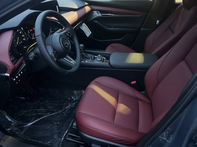 New 2026 MAZDA MAZDA3 Hatchback w/Premium Plus Pkg image 27