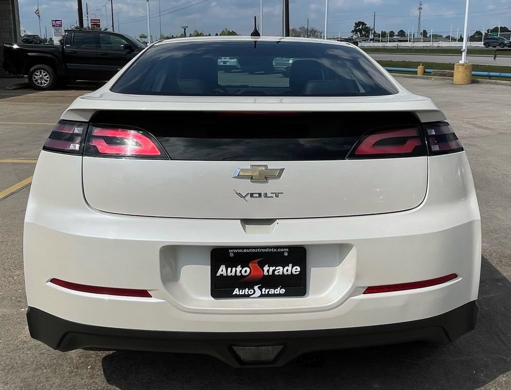 Used 2014 Chevrolet Volt Premium w/ Premium Trim Package FWD image 10