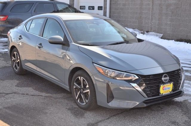 Used 2024 Nissan Sentra SV image 2