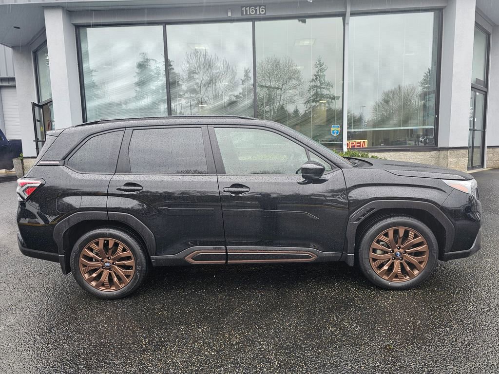 Used 2025 Subaru Forester Sport image 8