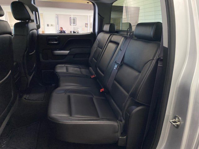 Used 2015 Chevrolet Silverado 2500 LTZ w/ Z71 Package, Off-Road AWD/4WD image 9