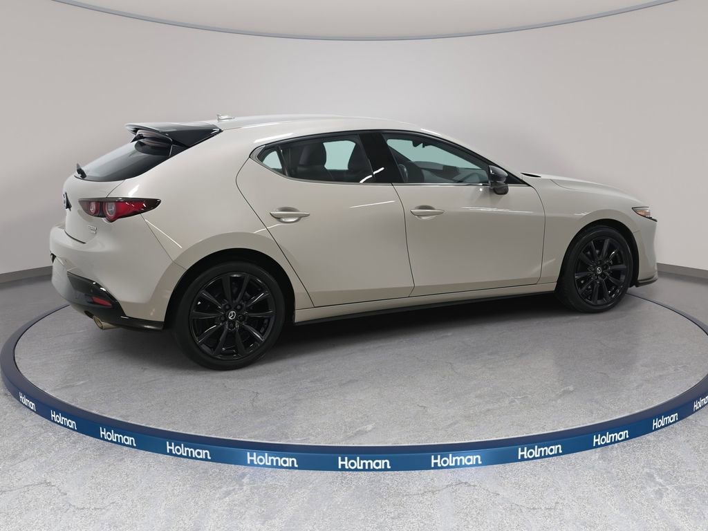 Used 2023 MAZDA MAZDA3 Hatchback w/Premium Plus Pkg image 6
