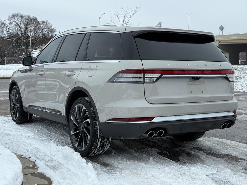 Used 2020 Lincoln Aviator Reserve w/ Equipment Group 202A image 7
