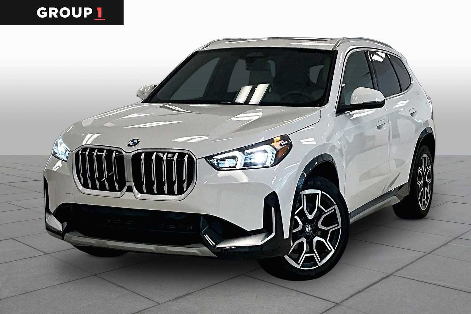 Used 2025 BMW X1 xDrive28i AWD/4WD image 1