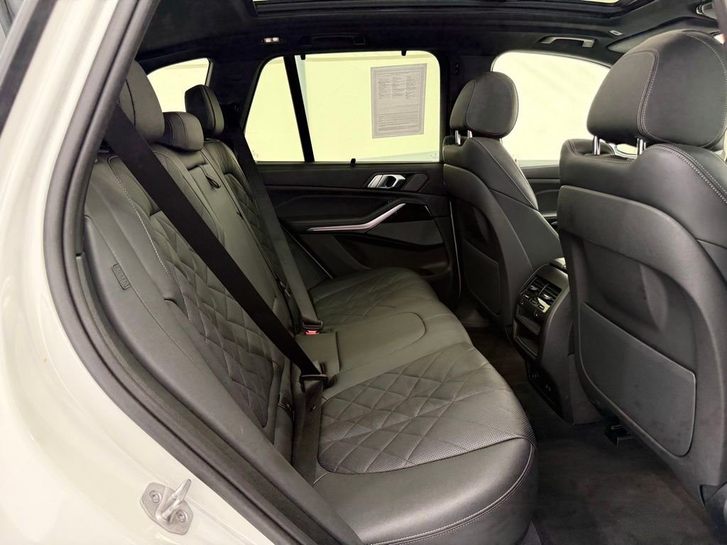 Used 2025 BMW X5 xDrive40i image 27